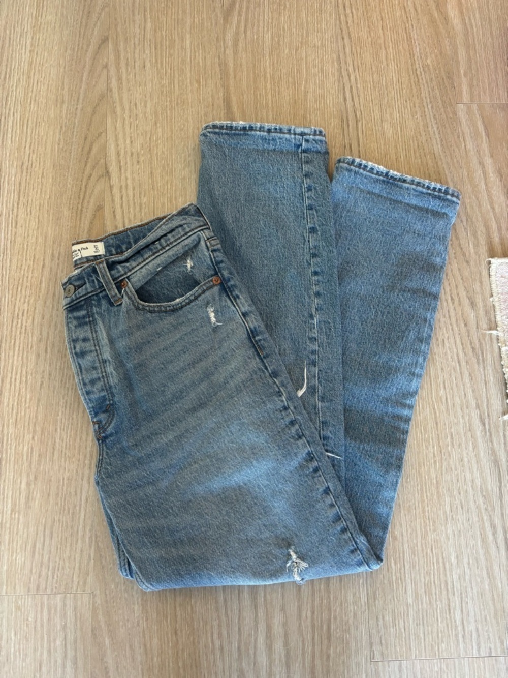 Abercrombie and Fitch the Dad High Rise Jeans